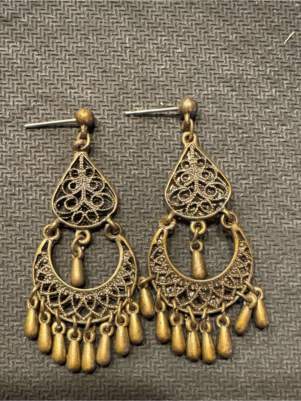 Vintage Gold Filigree Teardrop Dangle Earrings
